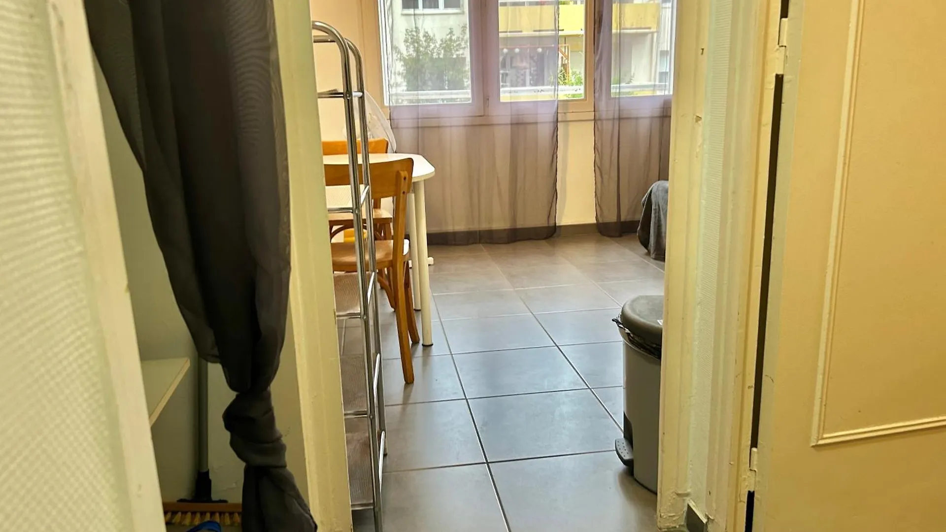 Studio à 200m du centre ville Valence